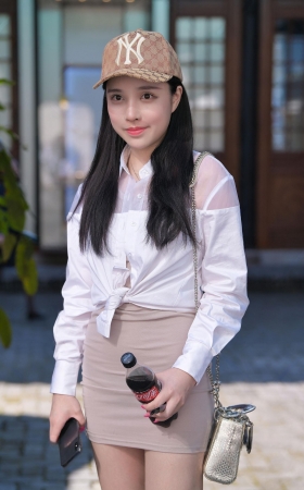 性感包臀裙，长腿小姐姐 [17P]