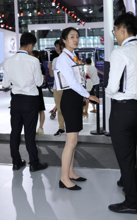 天际丝袜柜姐