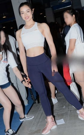 让人羡慕的身材 [17P]