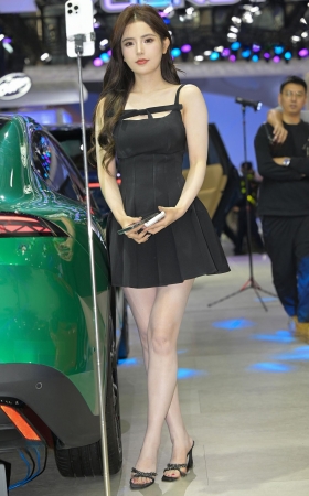 美腿鹿鹿 [18P]