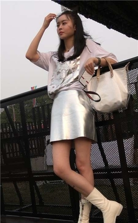 4K-天生丽质好身材包臀裙街拍小清新女神姐姐 [1.32 GB]