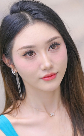 蓝色短裙长腿美女 [29P]
