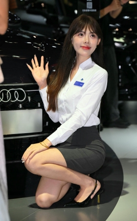 奥迪销售顾问好美~ [18P]