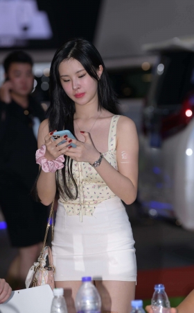 这腿，洗脚水都是甜的吧？ [23P]