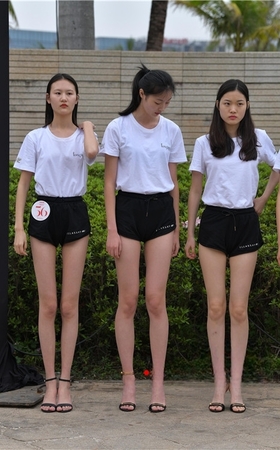 一群大长腿(103P)