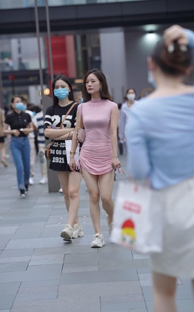 耐看的小姐姐