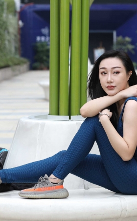 健身美女cc [13P]