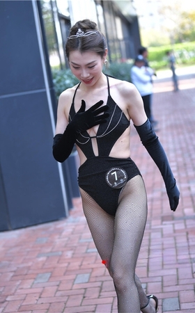 一群长腿比基尼模特美女(117P)