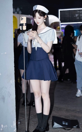L1482-29P上海CJ-小只兔子女神的修长白皙美腿 8P