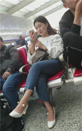 自拍的漂亮女孩