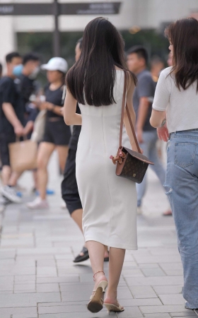 文雅的白裙美女 [20P]