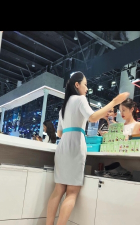 4K后台的精彩礼仪肉si站半天累了踩鞋歇歇 3P