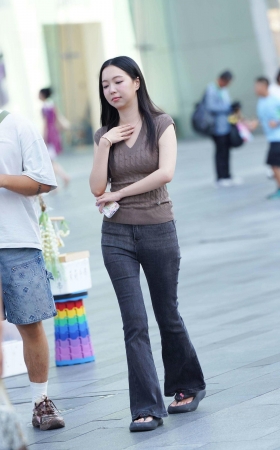 250813-6 32p