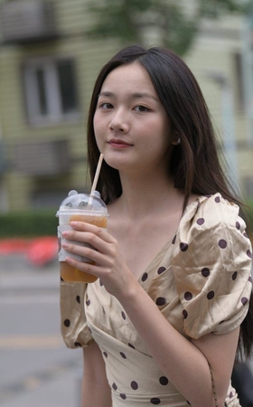 一只麋鹿摄影作品  斑点包臀裙长腿美女 [384P-6.87GB]