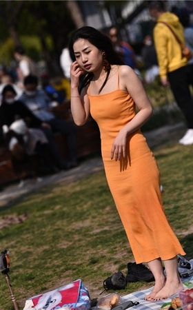 草地上的美女小姐姐(157P)