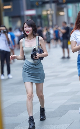 秀气女孩