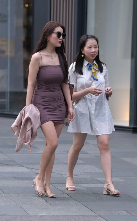丰腴的女人 [16P]