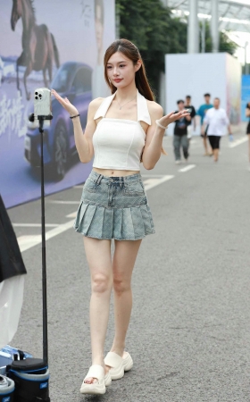 网红-177美月路边直播 10P