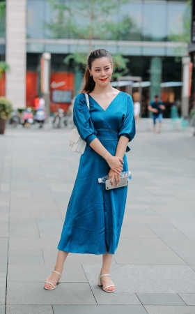 高冷又不失可爱的气质** [23P]