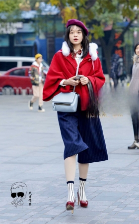 红衣蓝裙高跟鞋丝袜的美女（2016年11月14日12P） [12P]
