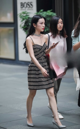 品牌活动上的美女们 [16P]