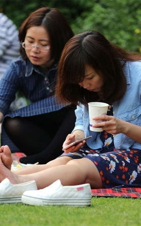 No819 诱惑少妇脸蛋甜美玉足原味，口味略重的艳足定能把你征服 第2套
