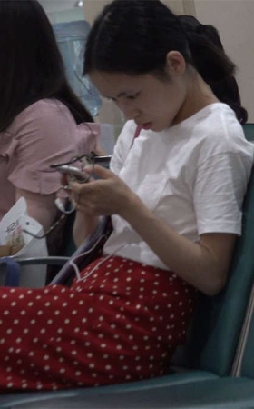 凉高跟，斑点长裙知性美女