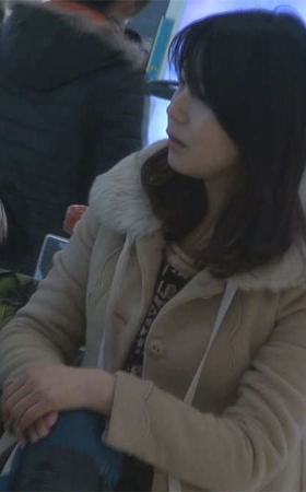 少妇瞬间脱掉超薄黑短丝