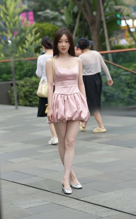 搭讪街拍粉嫩小仙女 [26P]