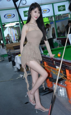 25广州台球展，靓丽小姐姐 （菠萝酱）【图片➕视频】 [18P]