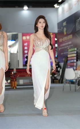 长裙美腿(94P)