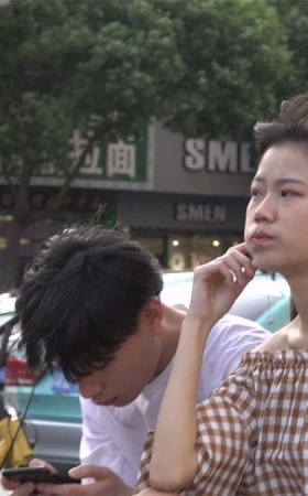 白嫩美足凉高跟美腿小姐姐