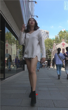 漂亮的长腿肉丝美女