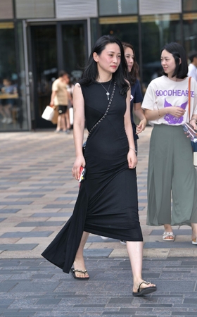 性感魅力黑裙美女
