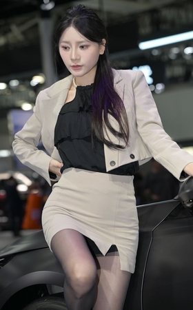制服黑丝 [161P1V-4.05GB]