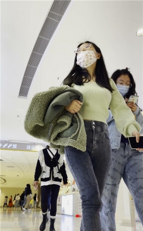 灰牛小姐姐