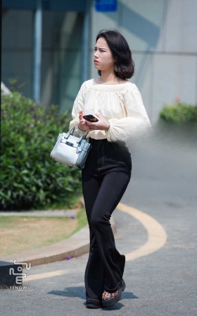 紧身喇叭裤，厚底鞋（9） [9P]