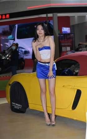 蓝裙美女(99P)