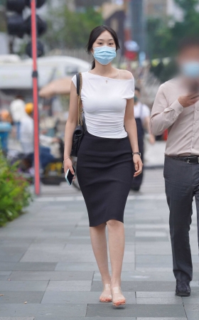 气质小姐姐 [16P]