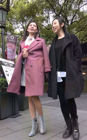 长大衣时尚成熟美女