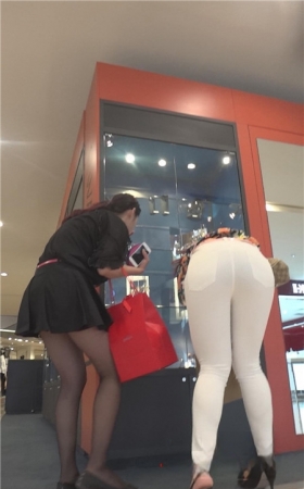 诱人的白紧裤