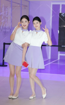 可爱的肉丝平底鞋，礼仪小妹 [19P]