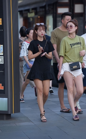 金发美女