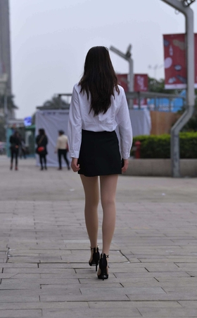 摄神★同表姐万达广场愉快的一天【套图+视频】 [10P]