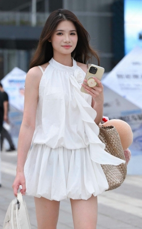 2563-33=58√白嫩美腿-拖鞋小仙女 11P