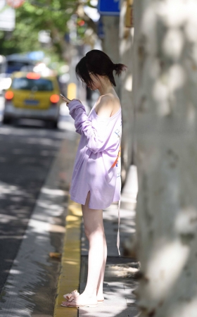 这衣服会滑落吗 [12P]