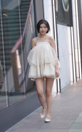 白皙乖巧