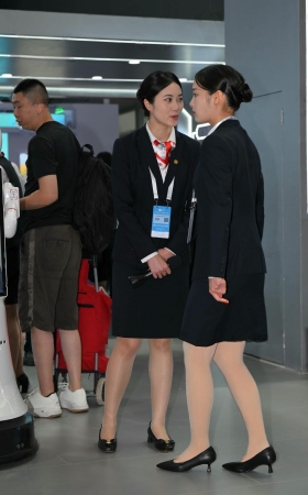 银行制服rou丝小姐姐 [18P]