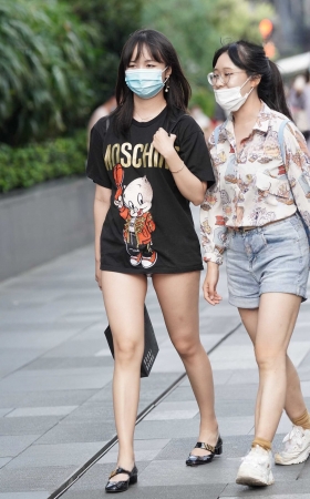 邻家小妹的日常穿着 [19P]