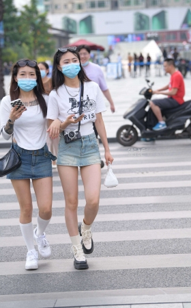 夏日de腿腿 [23P]